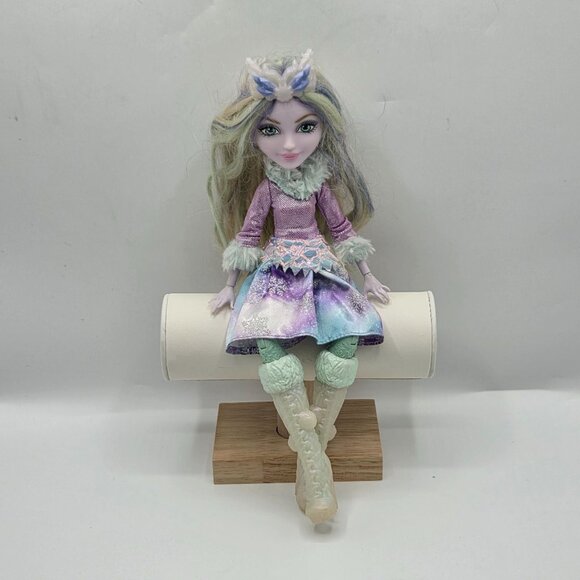 Ever After High Crystal Winter Doll 2015 Mattel - Picture 1 of 6